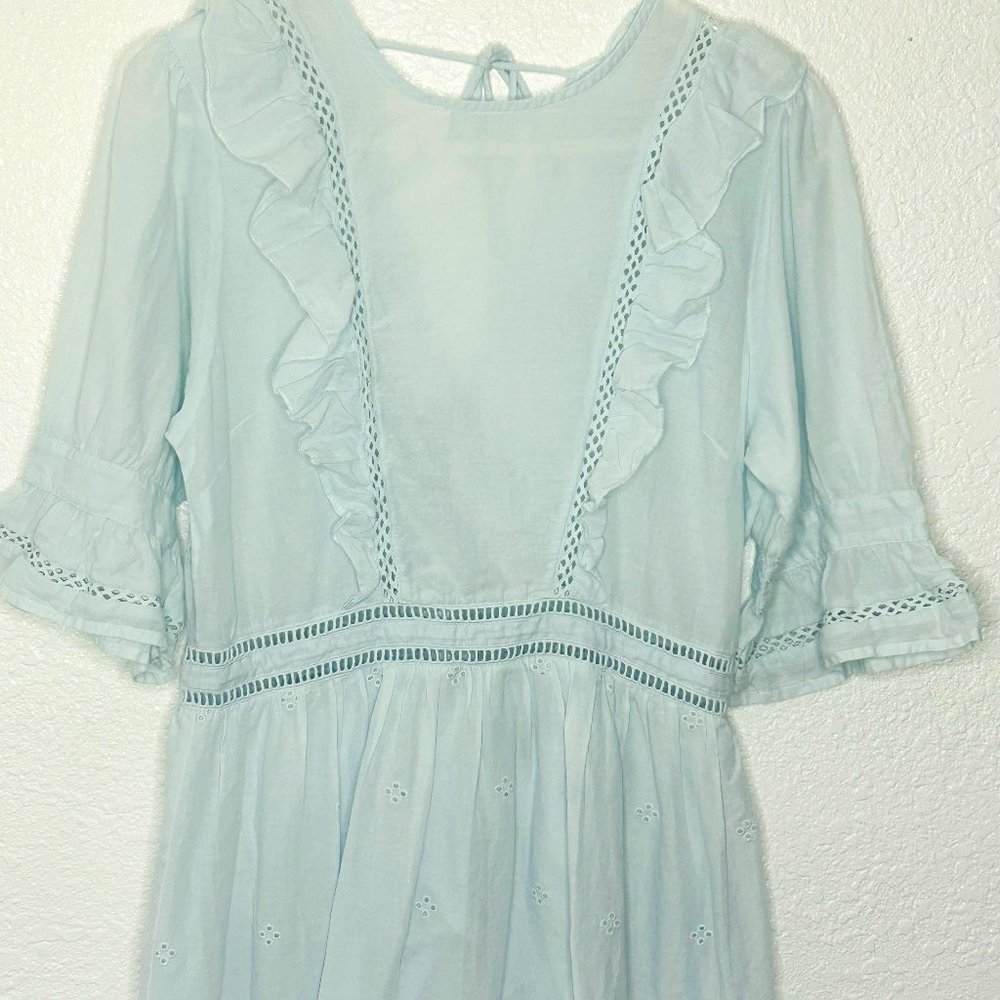 Light Blue Knee-Length Stringing back with Embroidery flowers